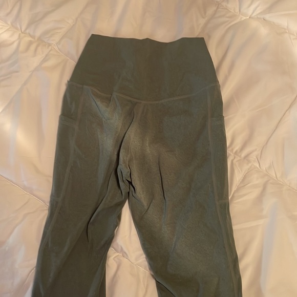 Amazon grey leggings with pockets - Picture 2 of 3